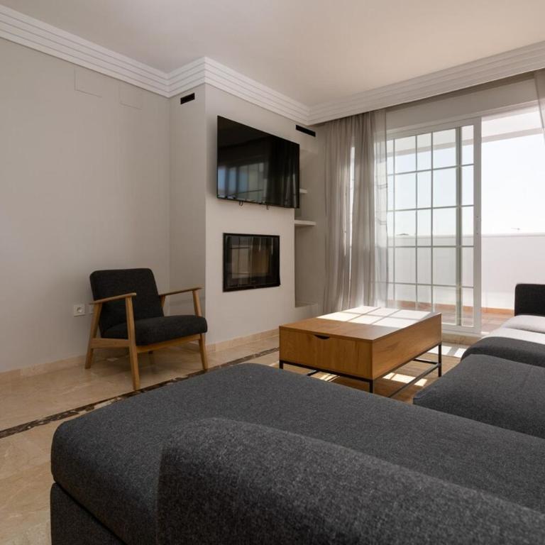 Lomas de Rio Real - Apartment - 12