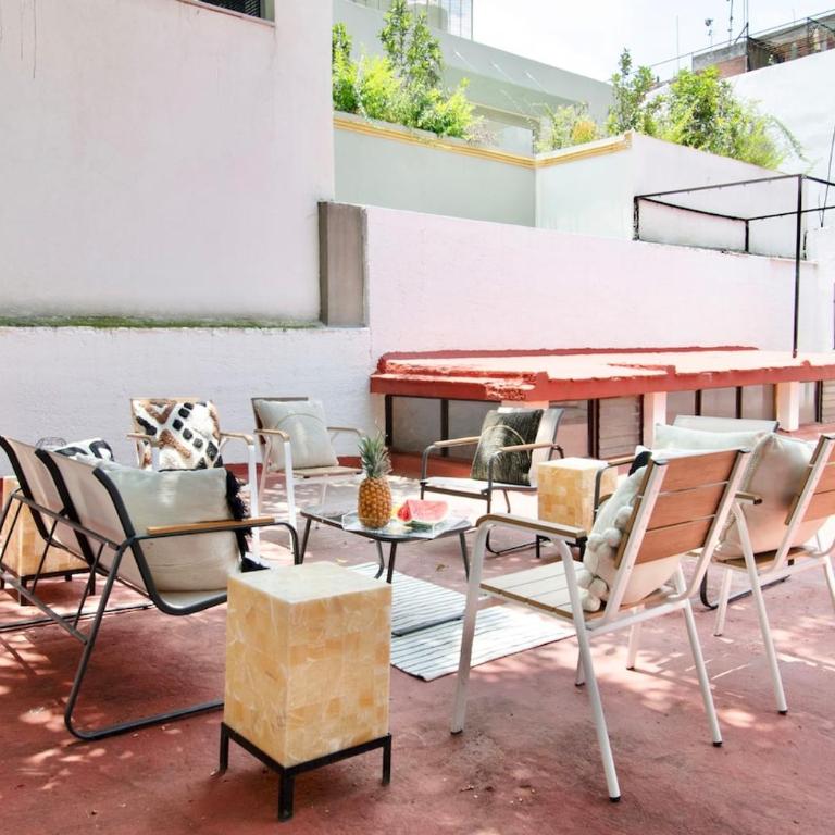 Peace and Comfort, Spacious House for 16 plus Guests - Apartment - 6