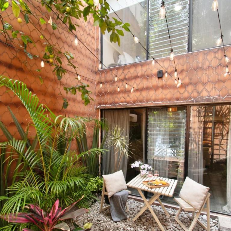 Peace and Comfort, Spacious House for 16 plus Guests - Apartment - 5