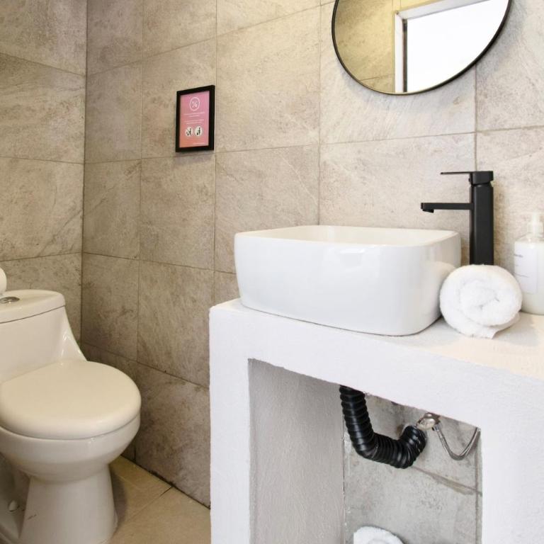 Peace and Comfort, Spacious House for 16 plus Guests - Apartment - 31