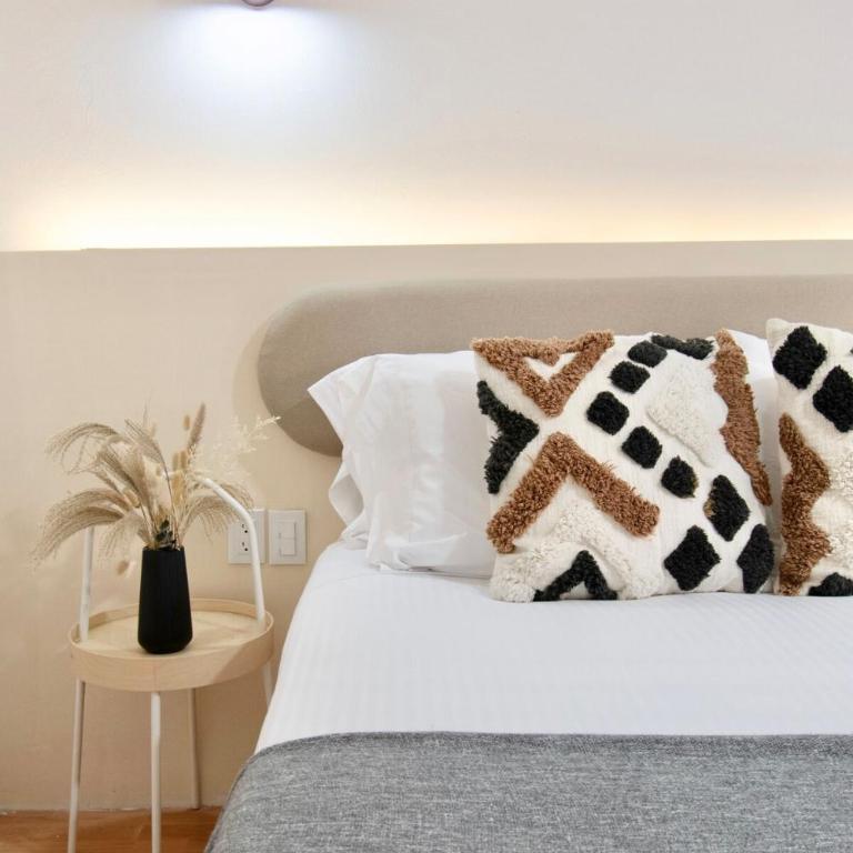 Peace and Comfort, Spacious House for 16 plus Guests - Apartment - 57