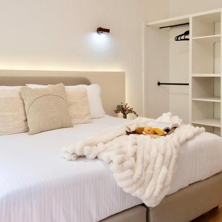 Peace and Comfort, Spacious House for 16 plus Guests - Apartment - 81