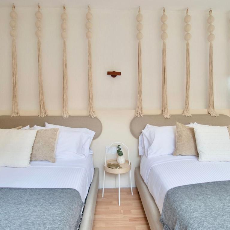 Peace and Comfort, Spacious House for 16 plus Guests - Apartment - 88