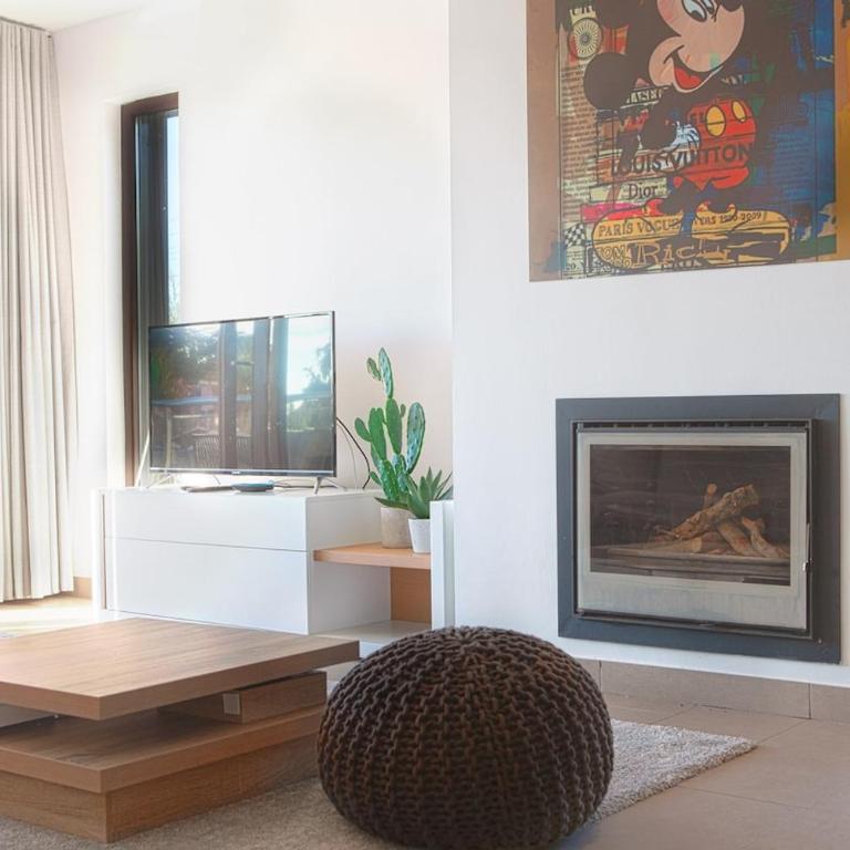 Modern Villa close to Costabella beach - Villa - 16