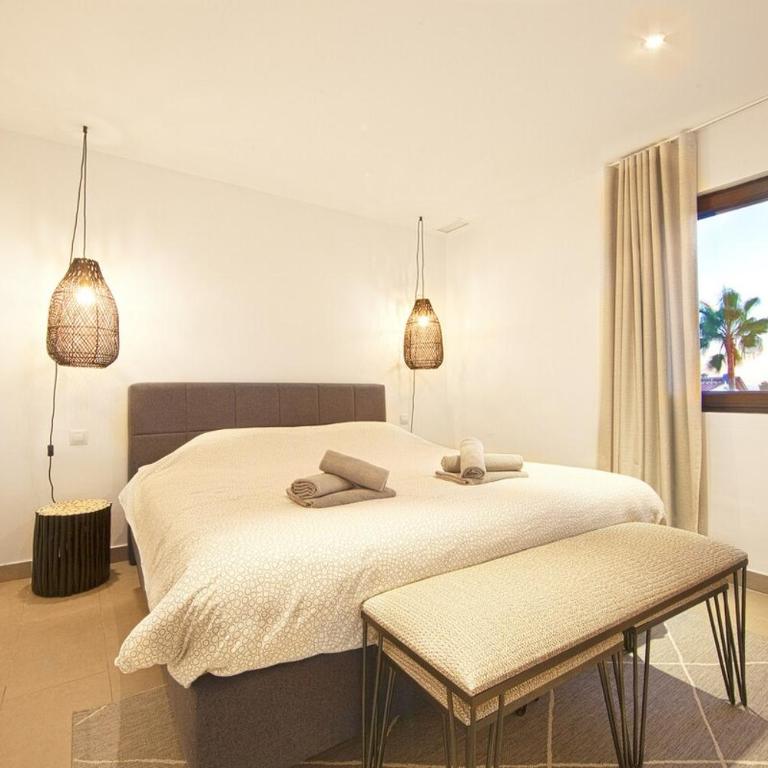Modern Villa close to Costabella beach - Villa - 33