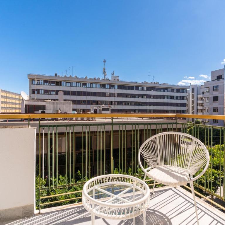 VIRA Concept Rooms - Lecce Selection - Zimmer mit Kingsize-Bett und Balkon - 10