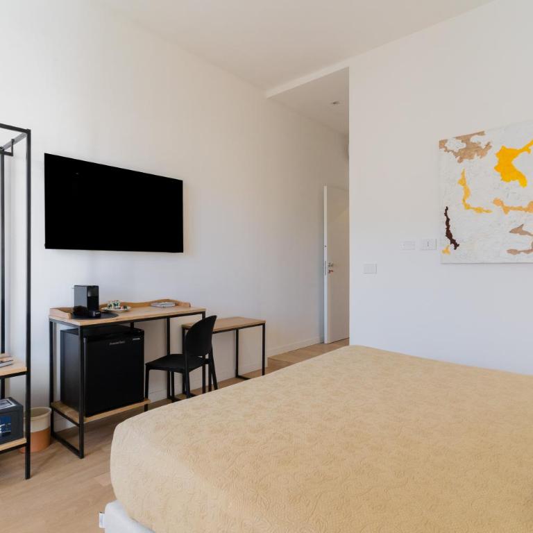 VIRA Concept Rooms - Lecce Selection - Zimmer mit Kingsize-Bett und Balkon - 4