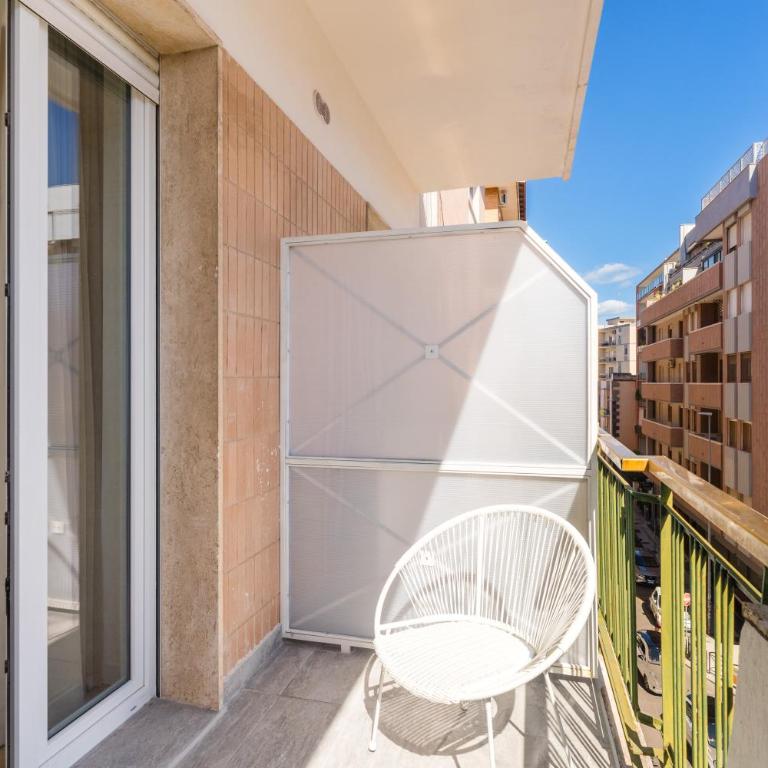 VIRA Concept Rooms - Lecce Selection - Zimmer mit Kingsize-Bett und Balkon - 7