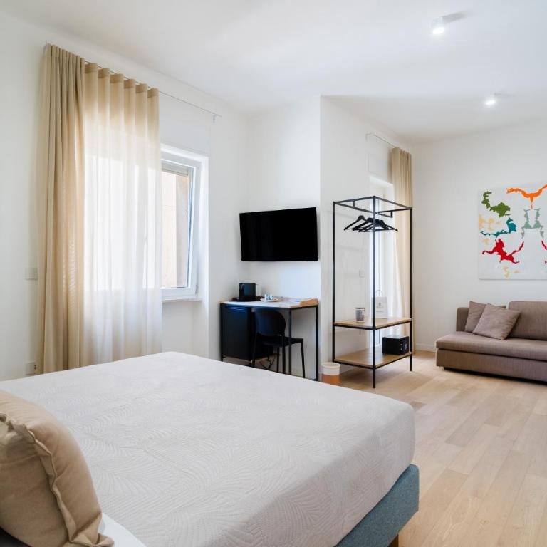 VIRA Concept Rooms - Lecce Selection - Zimmer mit Kingsize-Bett und Balkon - 11