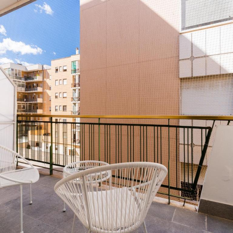 VIRA Concept Rooms - Lecce Selection - Zimmer mit Kingsize-Bett und Balkon - 10