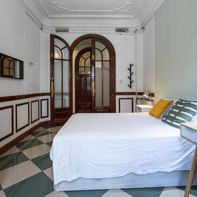 Live it Madrid Gran Vía - Chambre Double avec Salle de Bains Commune - 7