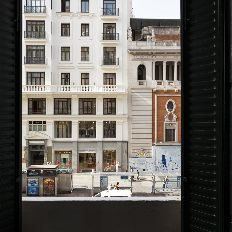 Live it Madrid Gran Vía - Chambre Double avec Salle de Bains Commune - 3