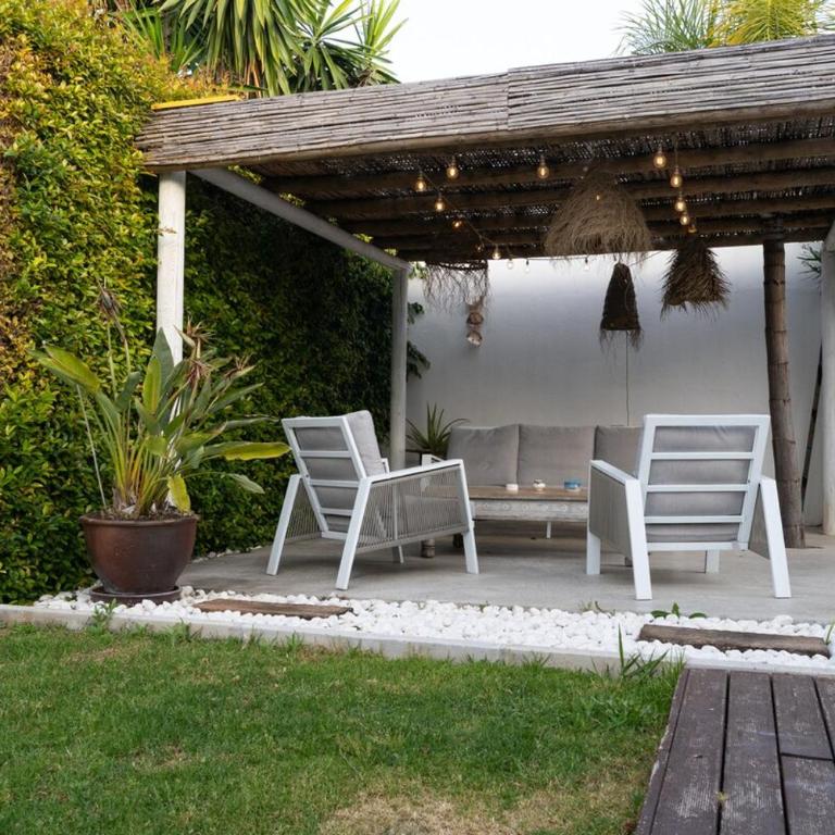 Villa Madrugada, beachside villa in Costabella - Villa - 5