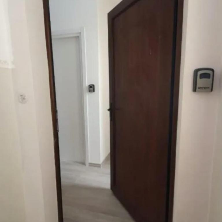 Arte Bianca - Appartamento con 1 Camera da Letto e Balcone - 15