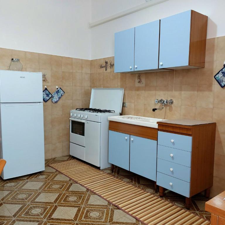 La veranda dei nonni - Appartamenti in villetta vicino al mare - Appartamento con 2 Camere da Letto e Vista Giardino - 13