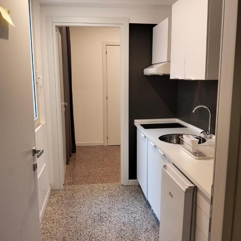 White Boar - One-Bedroom Apartment - 2