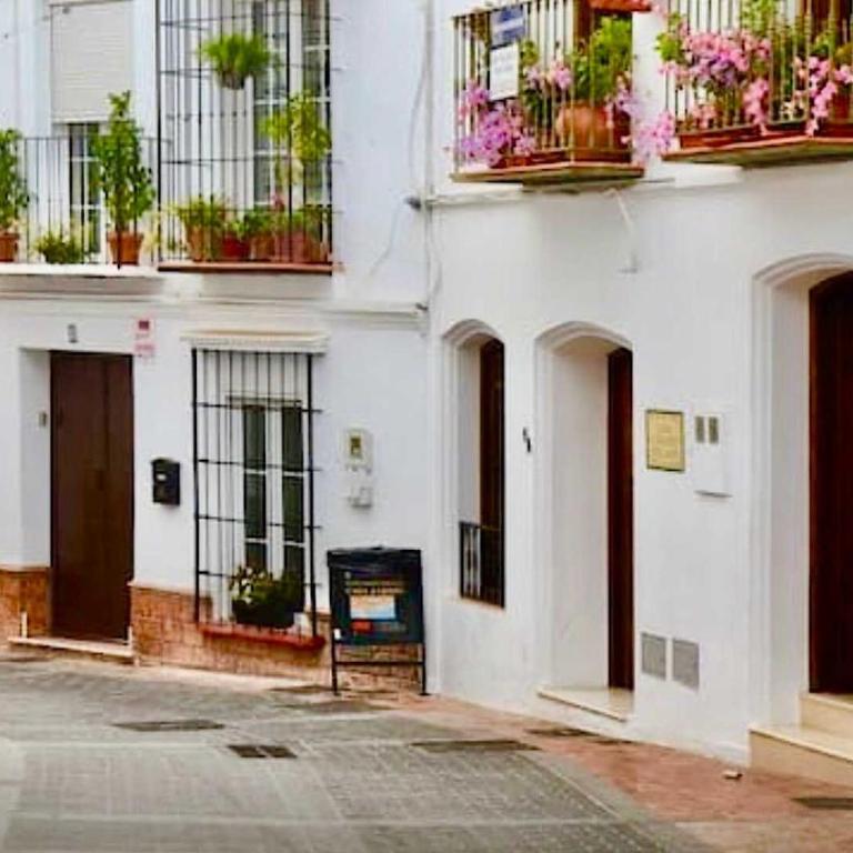 Modern 2-bed 2-bathroom by the pool Las Fuentes de Nerja - Apartamento - 28