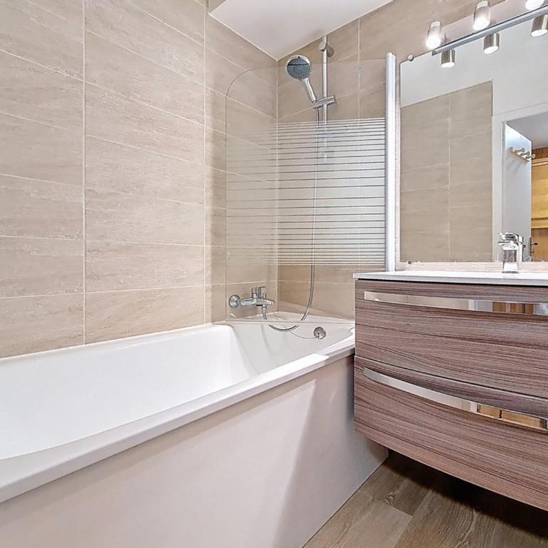 Appartement confortable - 4 pers. Pied des pistes - Apartment mit 1 Schlafzimmer - 13