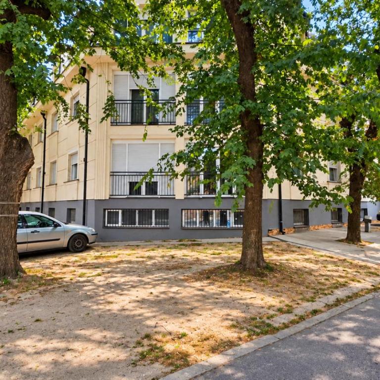 Luna Apartments - One-Bedroom Apartment - 13