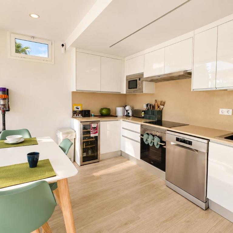 Avant Holidays San Agustin by CanaryScape - communal heated pool - Casa de 4 dormitorios - 19