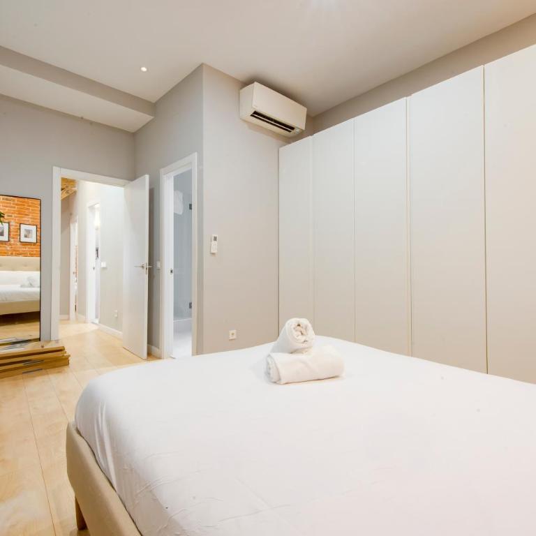 Confort Madrileño para 8 en Tirso de Molina E2 - Apartment - 8