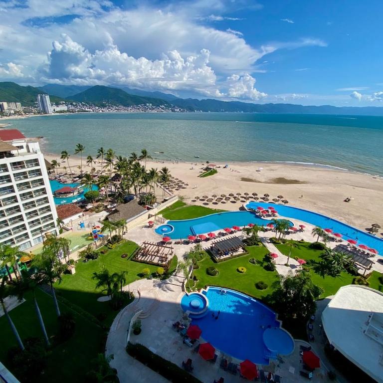 Disfruta elegancia y vistas al mar en Grand Venetia - Apartment - 1