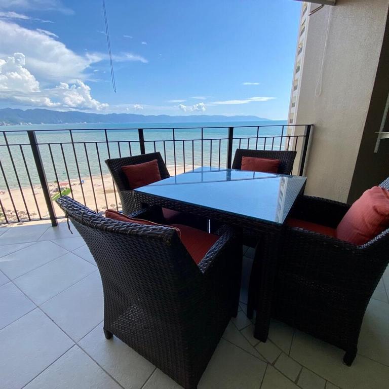 Disfruta elegancia y vistas al mar en Grand Venetia - Apartment - 16
