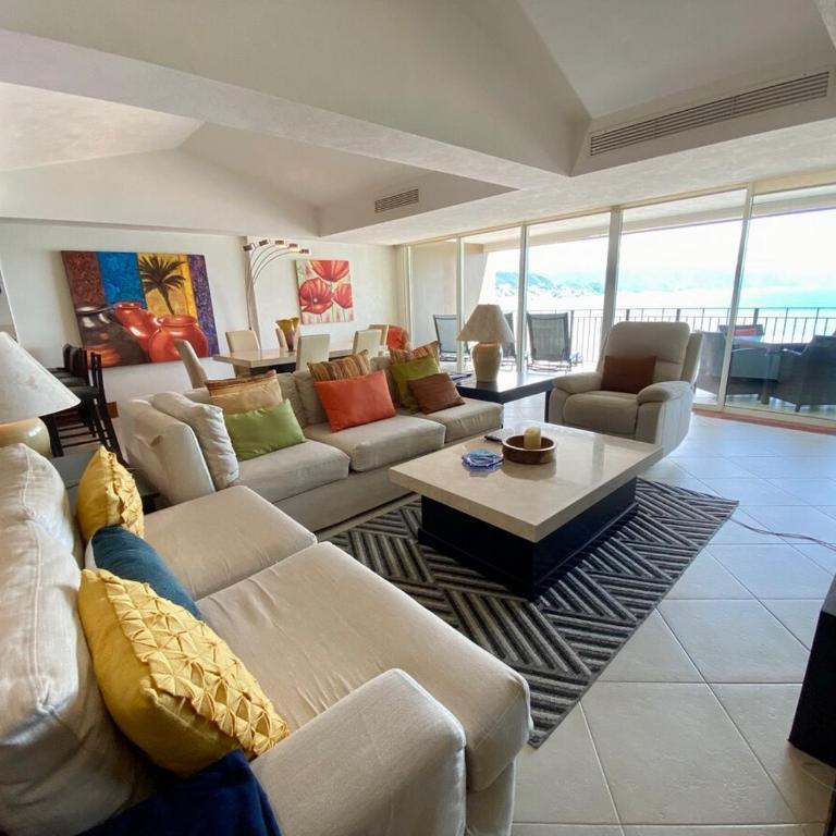 Disfruta elegancia y vistas al mar en Grand Venetia - Apartment - 20