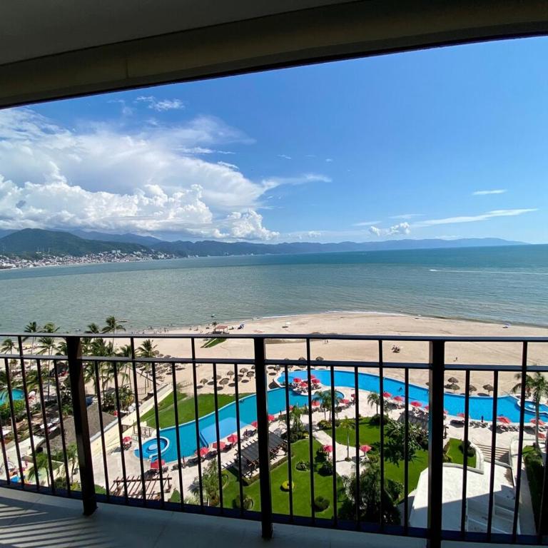 Disfruta elegancia y vistas al mar en Grand Venetia - Apartment - 23
