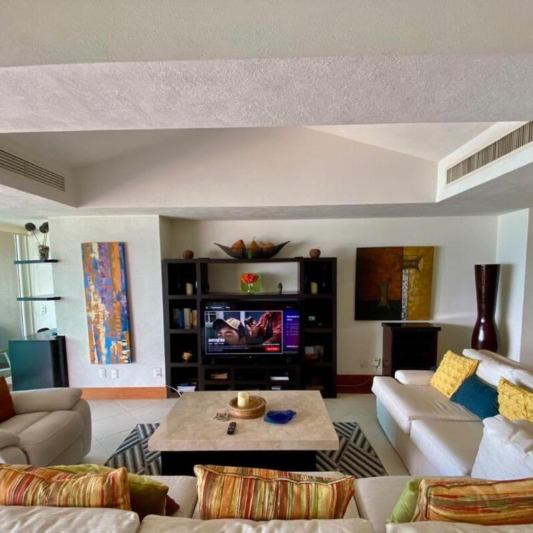 Disfruta elegancia y vistas al mar en Grand Venetia - Apartment - 36