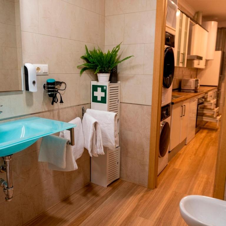 Apartalux Playa La Caleta - Apartamento de 2 dormitorios - 10
