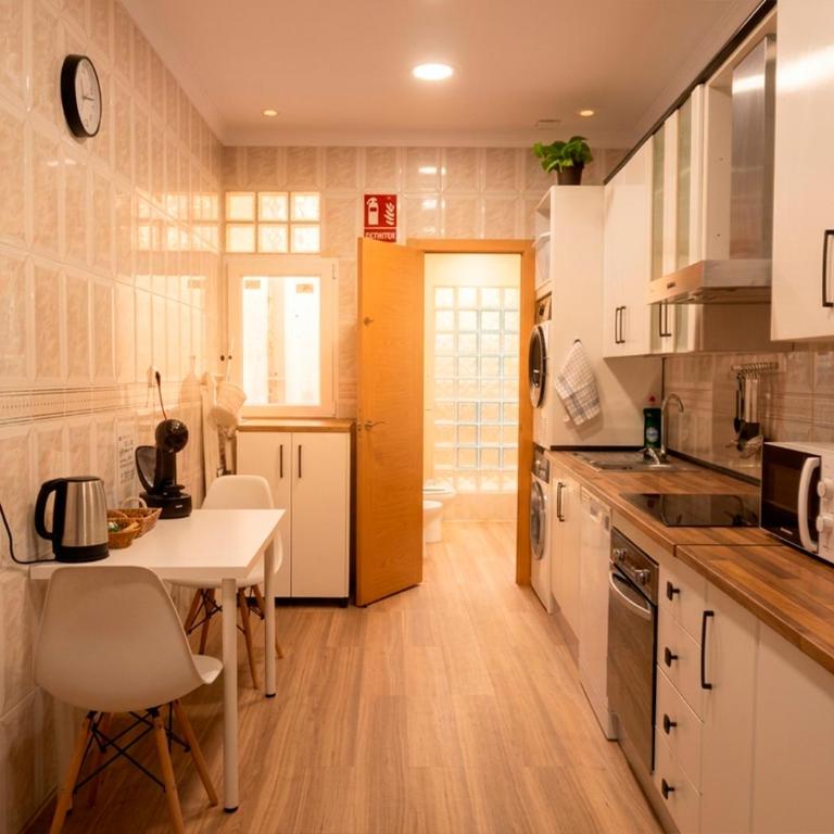 Apartalux Playa La Caleta - Apartamento de 2 dormitorios - 3