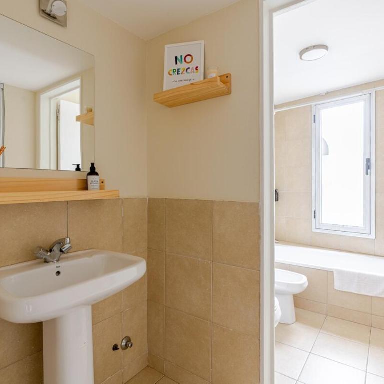 Maravilloso Alojamiento Céntrico - Apartamento de 2 dormitorios - 35