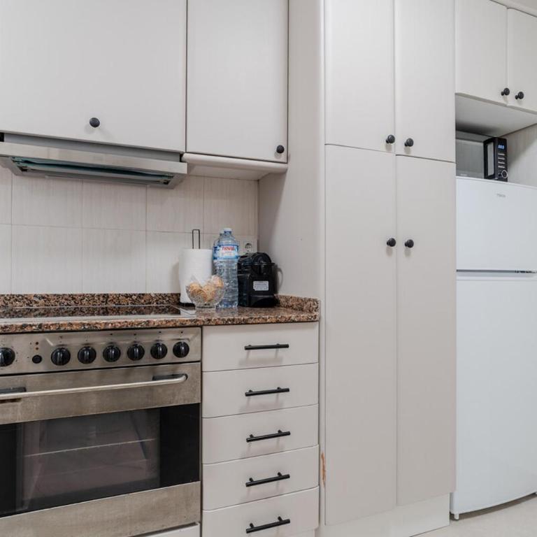 Apartment 50 meters from the beach ideal for relaxation - Apartamento de 3 dormitorios - 6