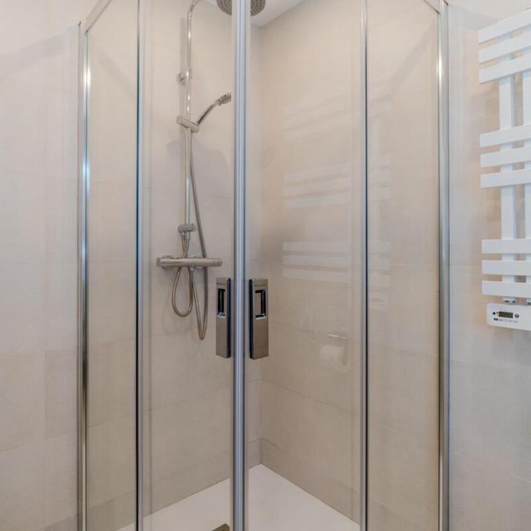 Apartment 50 meters from the beach ideal for relaxation - Apartamento de 3 dormitorios - 20