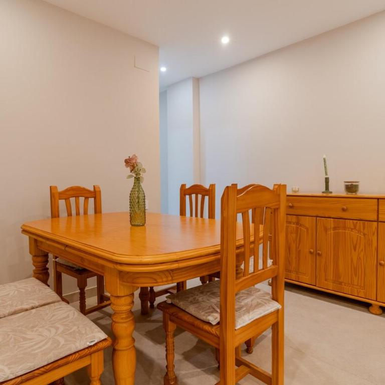 Apartment 50 meters from the beach ideal for relaxation - Apartamento de 3 dormitorios - 24