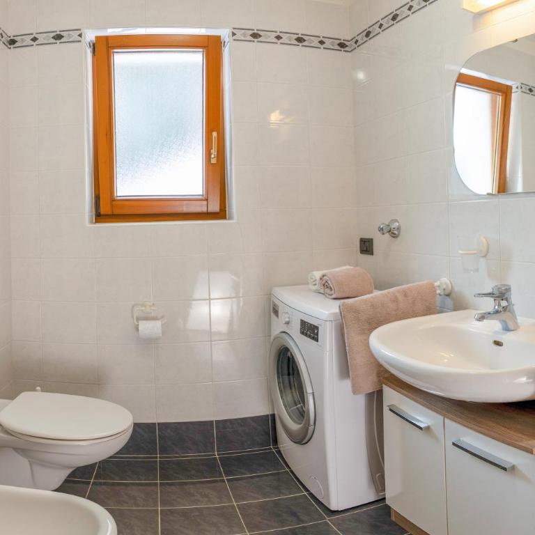 Our holiday in the middle of the Dolomites! - Apartment mit 2 Schlafzimmern - 5