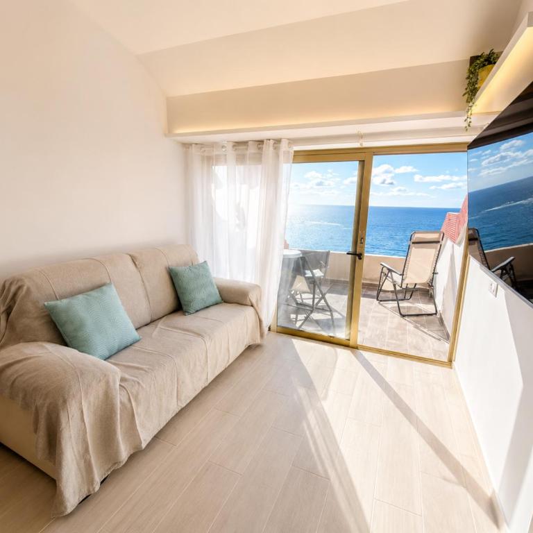 Modern Beachfront Studio with Balcony Views NEW - Appartement Premium 1 Chambre - Vue sur Océan - 4