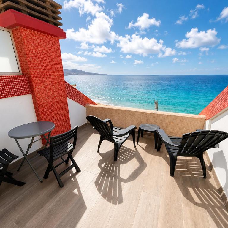 Modern Beachfront Studio with Balcony Views NEW - Appartement Premium 1 Chambre - Vue sur Océan - 1