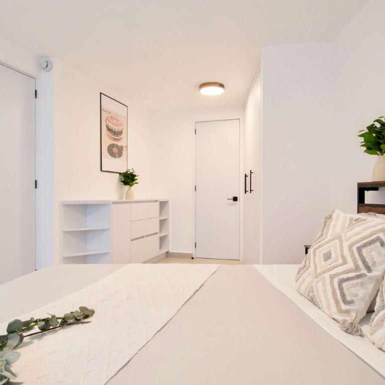 Soleá, Chic Apartment in Nápoles, Steps from WTC - Apartment - 6