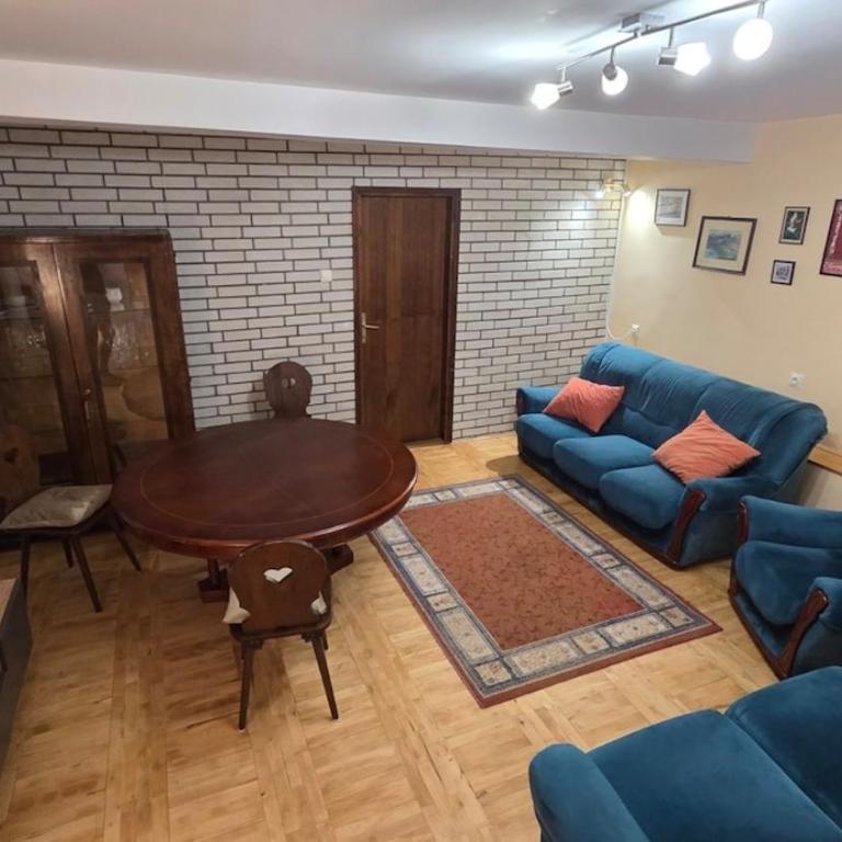 Hillside Apartment Podgorica - Apartman sa 1 Spavaćom Sobom - 2