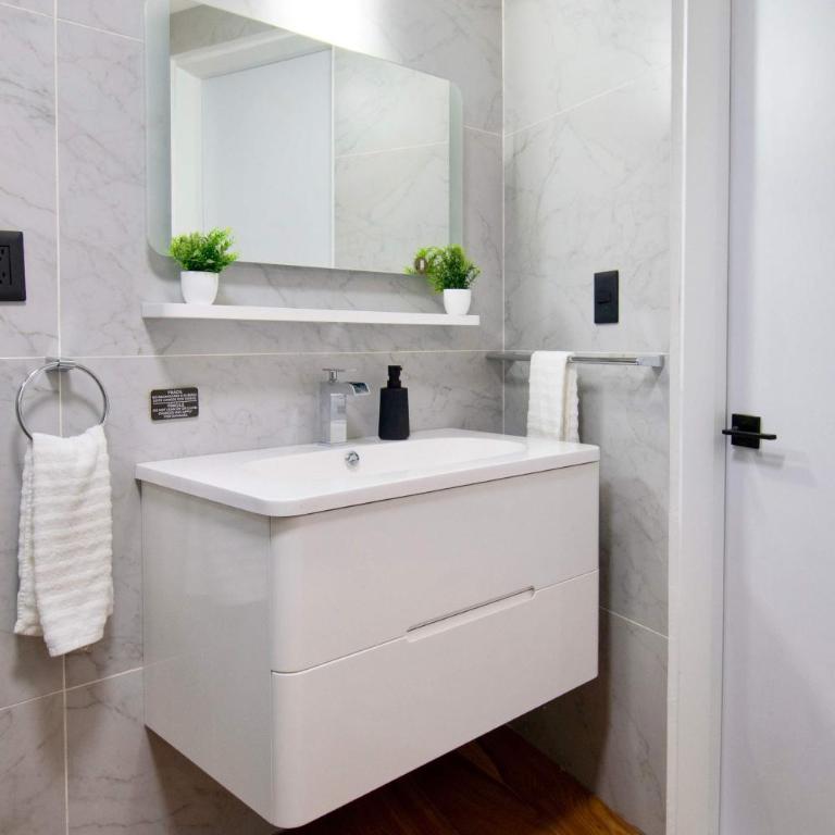 Soleá, Chic Apartment in Nápoles, Steps from WTC - Apartment - 21