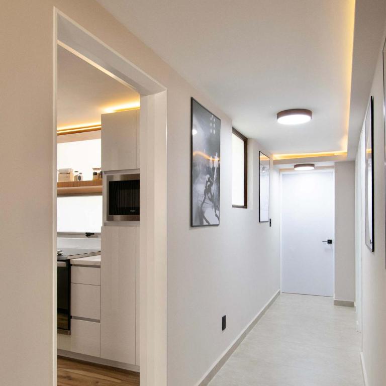 Soleá, Chic Apartment in Nápoles, Steps from WTC - Apartment - 45