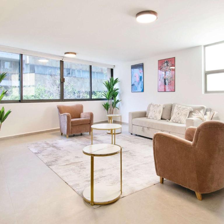 Soleá, Chic Apartment in Nápoles, Steps from WTC - Apartment - 73