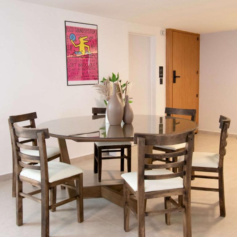 Soleá, Chic Apartment in Nápoles, Steps from WTC - Apartment - 82