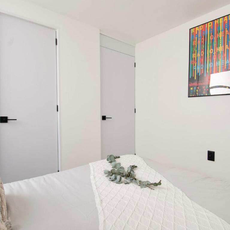 Soleá, Chic Apartment in Nápoles, Steps from WTC - Apartment - 92