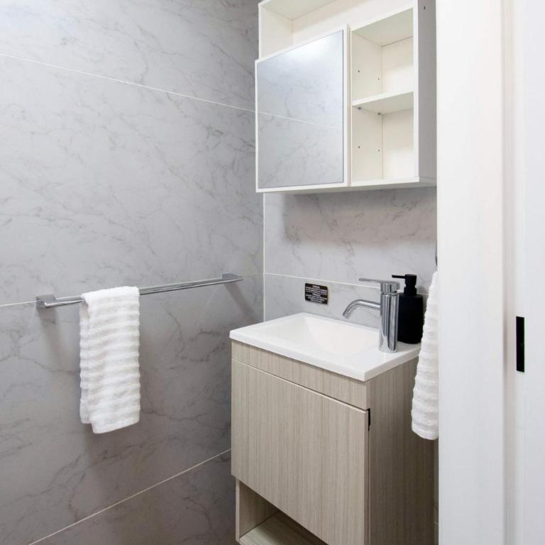 Soleá, Chic Apartment in Nápoles, Steps from WTC - Apartment - 95