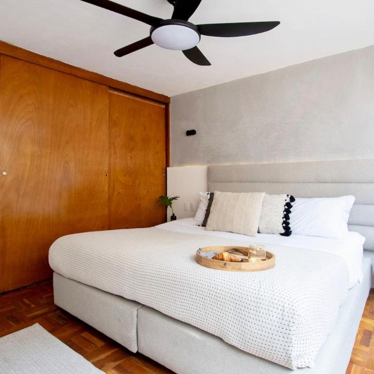 Coyoacán 6 bedroom house, 3 and a half bathrooms, 14 guests - Apartment - 35