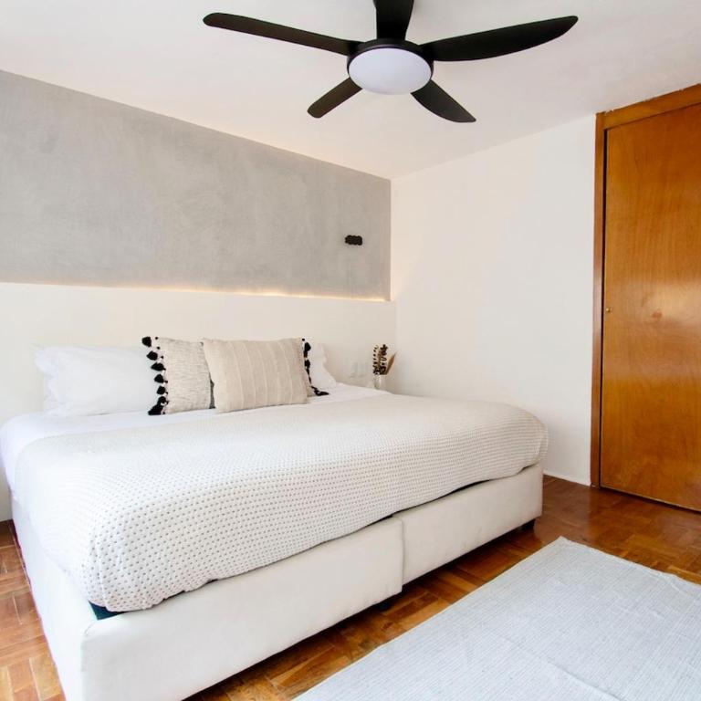 Coyoacán 6 bedroom house, 3 and a half bathrooms, 14 guests - Apartment - 49