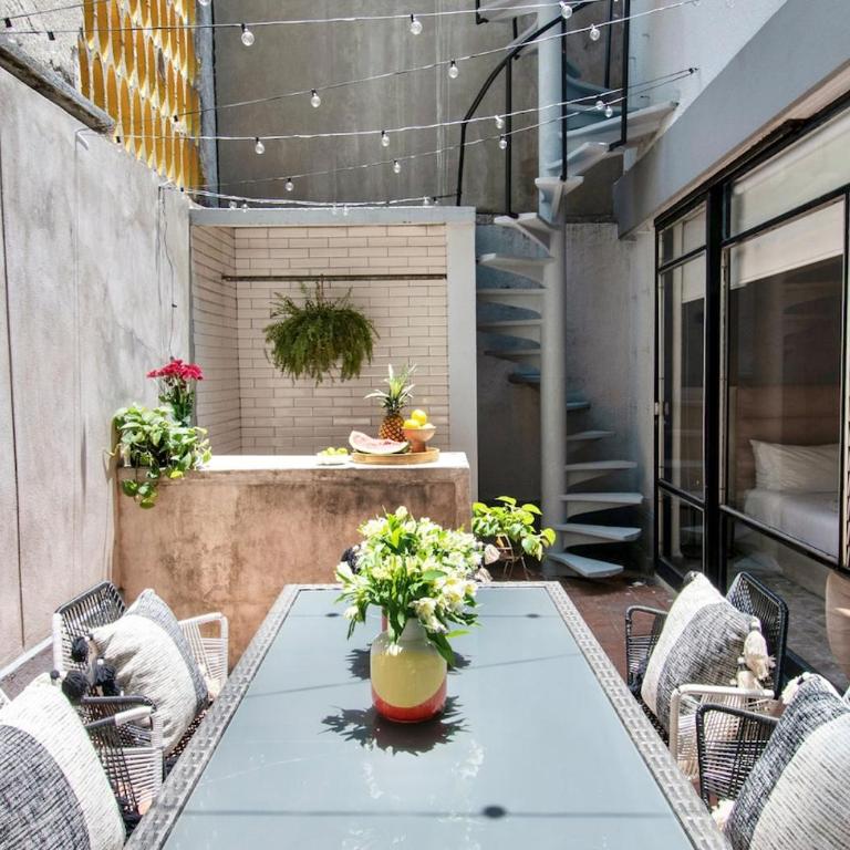 Coyoacán 6 bedroom house, 3 and a half bathrooms, 14 guests - Apartment - 88